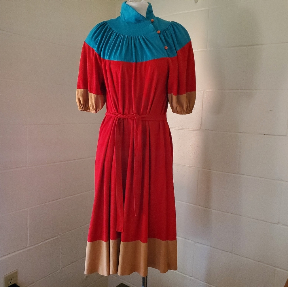 Vintage Color Block Red Tan Blue Dress 1970s 1980s *No Tag* Small or Medium